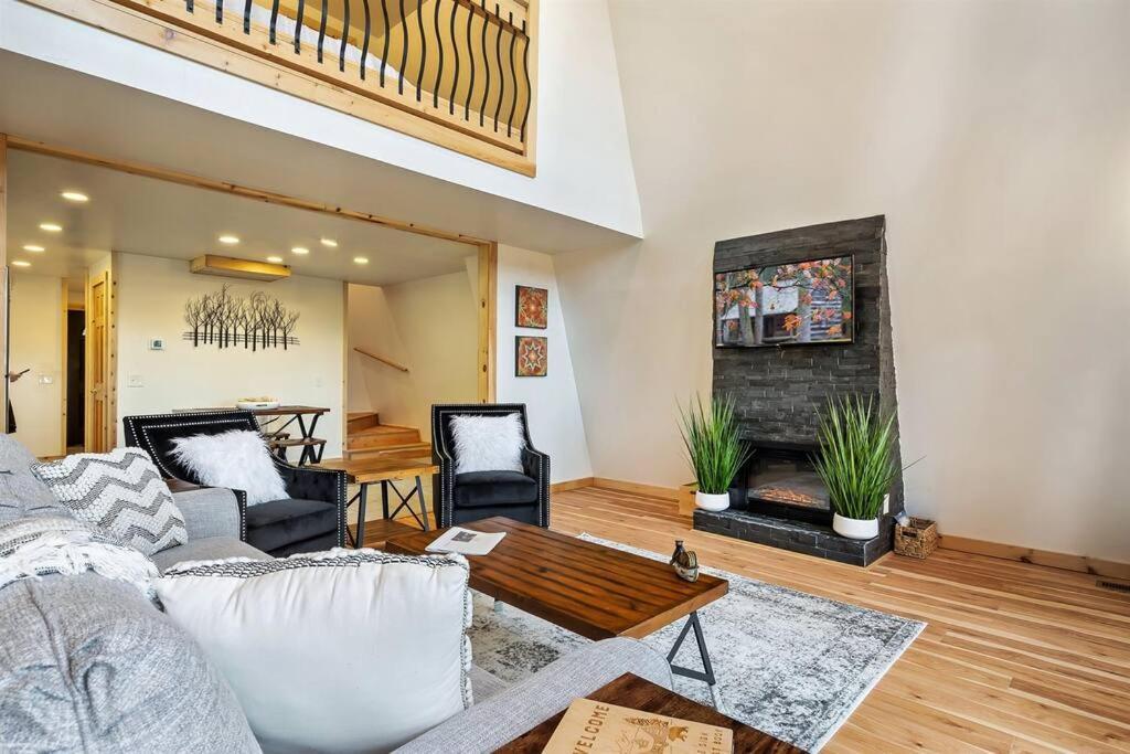 Vila Secluded Mtn View New! 10 Mins To Gatlinburg Or Park Exteriér fotografie